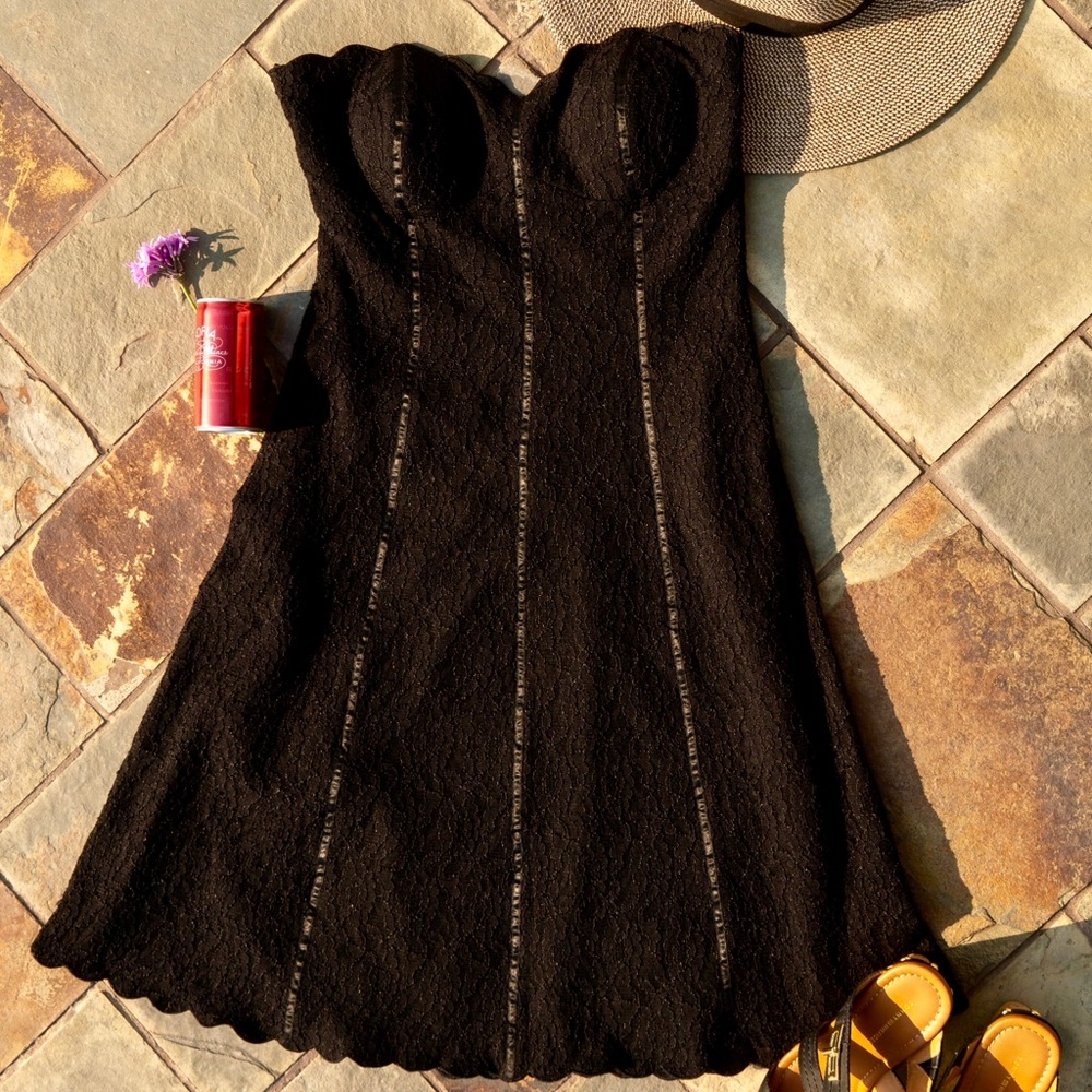 Gorgeous lace black dress.